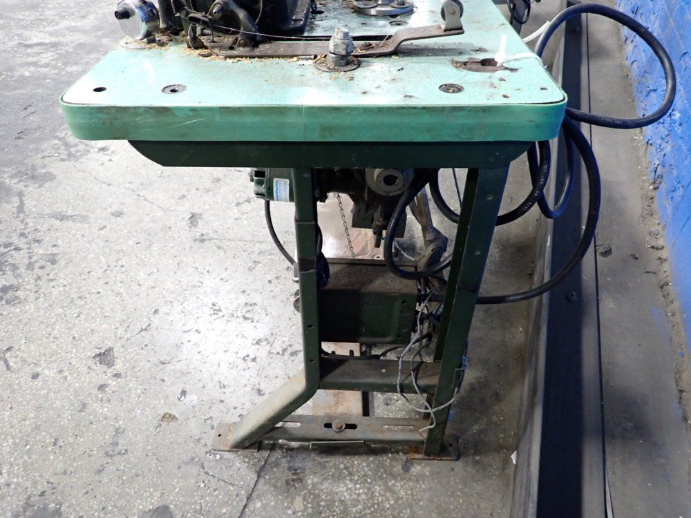 The Singer Manufacturing Company 10" Throat Sewing Machine - 153 W 102