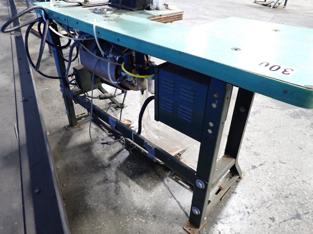 The Singer Manufacturing Company 10" Throat Sewing Machine - 153 W 102