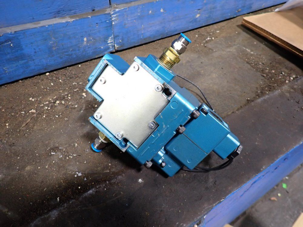 Mac Solenoid Valve - 57d-11-111ca