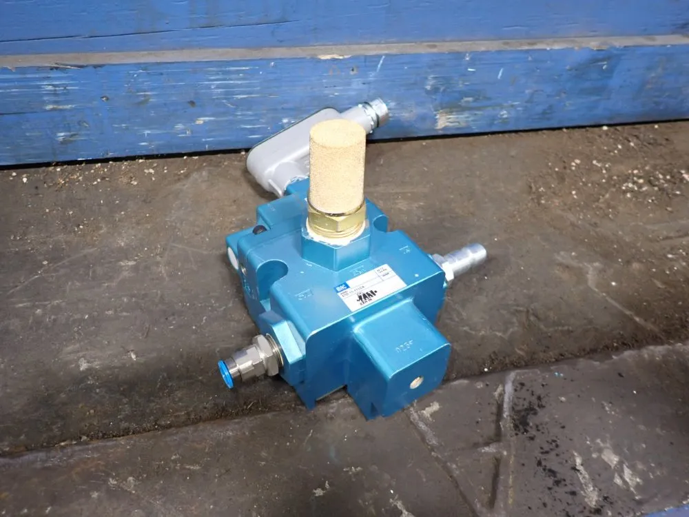 Mac Solenoid Valve - 57d-11-111ca