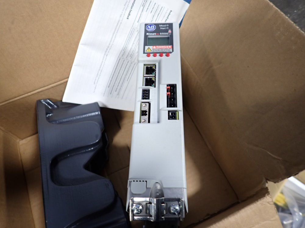 Allen-bradley Kinetix 5500 Servo Drive - 2198-h040-ers