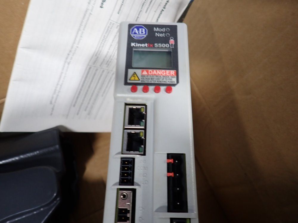 Allen-bradley Kinetix 5500 Servo Drive - 2198-h040-ers