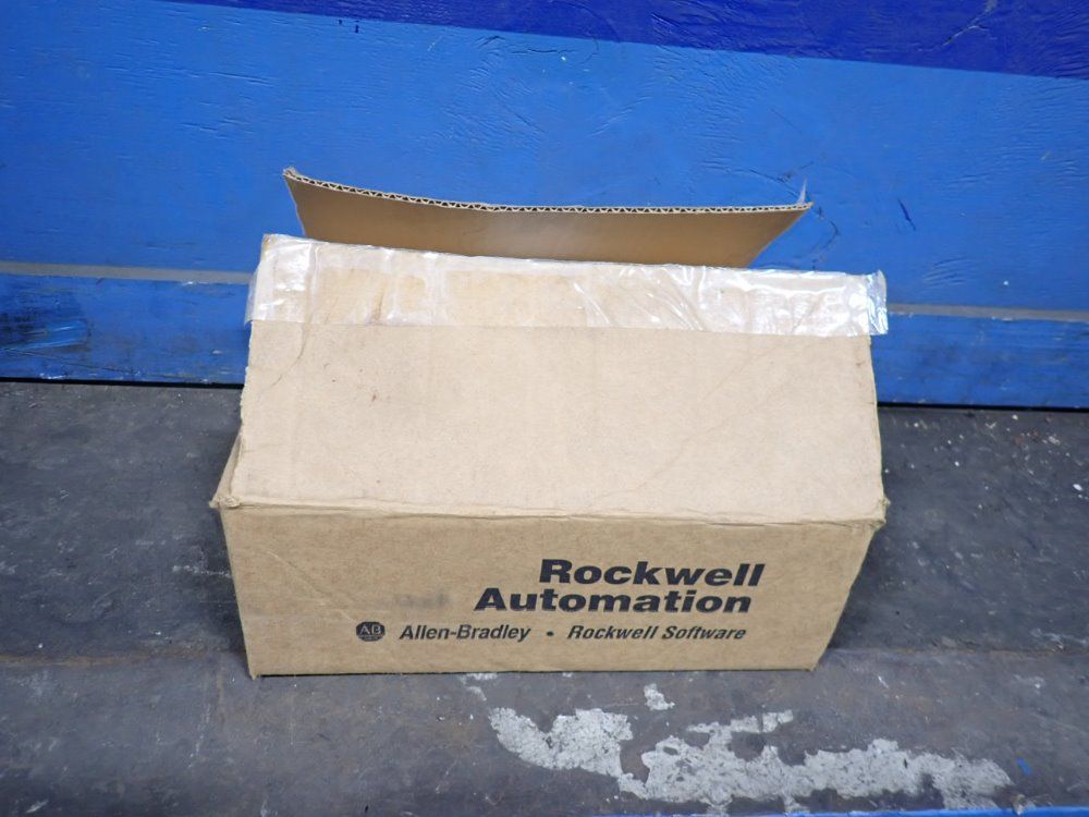 Allen-bradley Kinetix 5500 Servo Drive - 2198-h040-ers