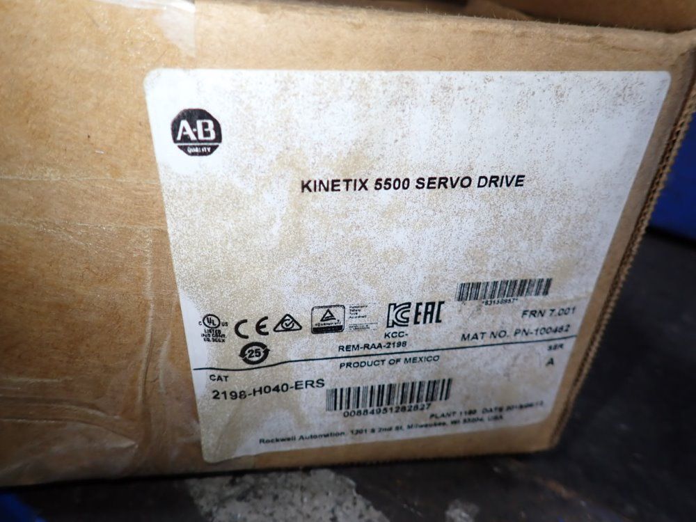 Allen-bradley Kinetix 5500 Servo Drive - 2198-h040-ers