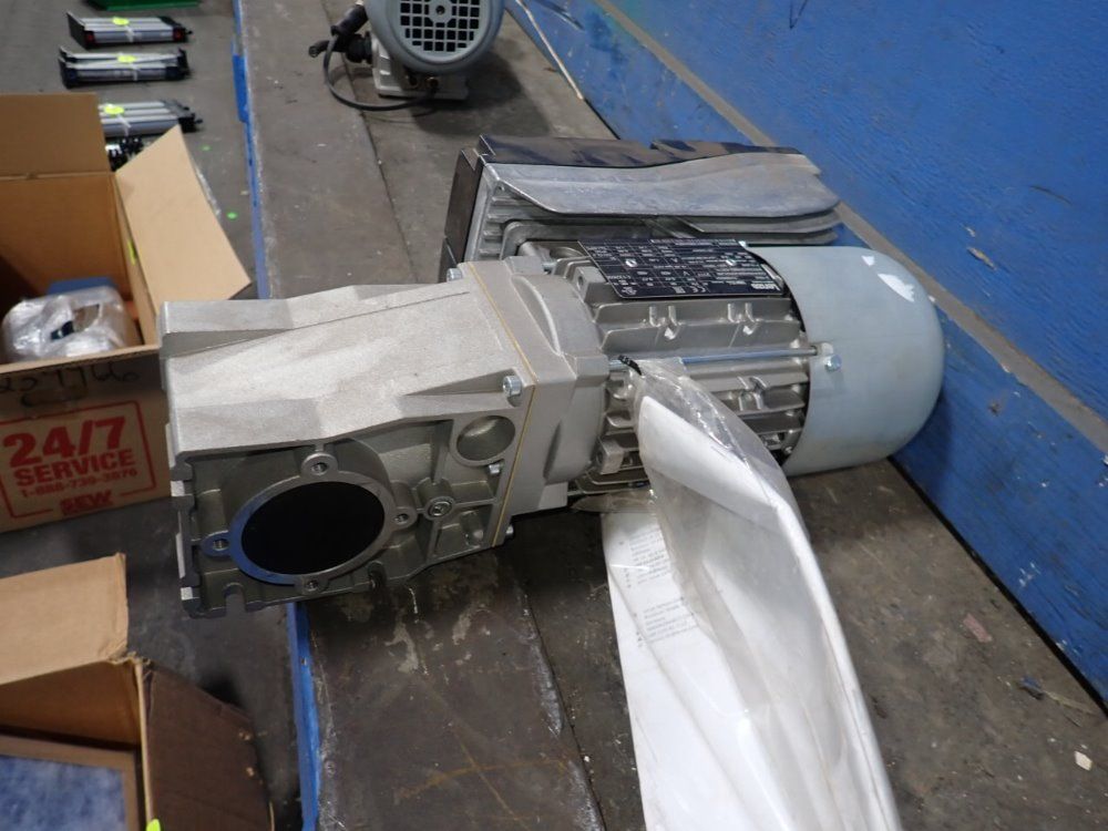 Lenze 0.47 Kw Gear Drive - G50ab045mvbr2c00