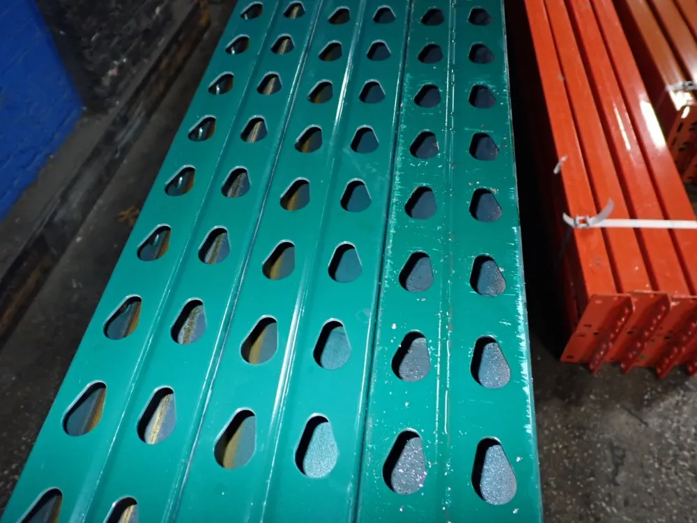 42" X 252" Pallet Racking Lot - Tear Drop