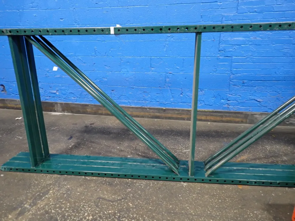 42" X 252" Pallet Racking Lot - Tear Drop