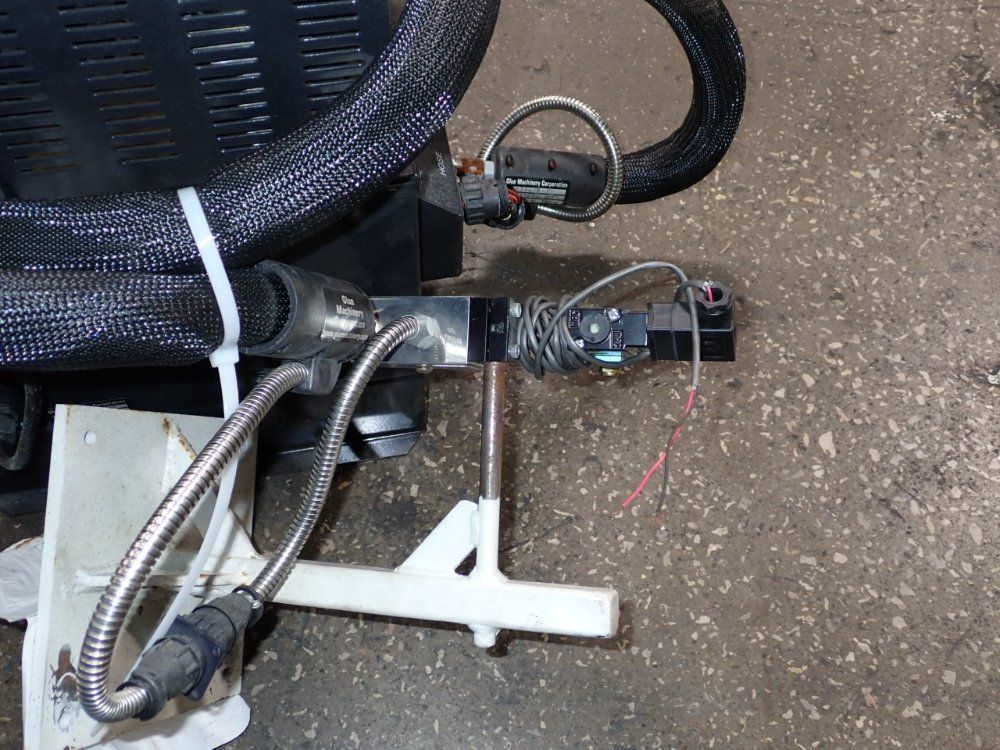 Glue Machinery Corp 2620 Watts Hot Glue Machine - Economelt 10