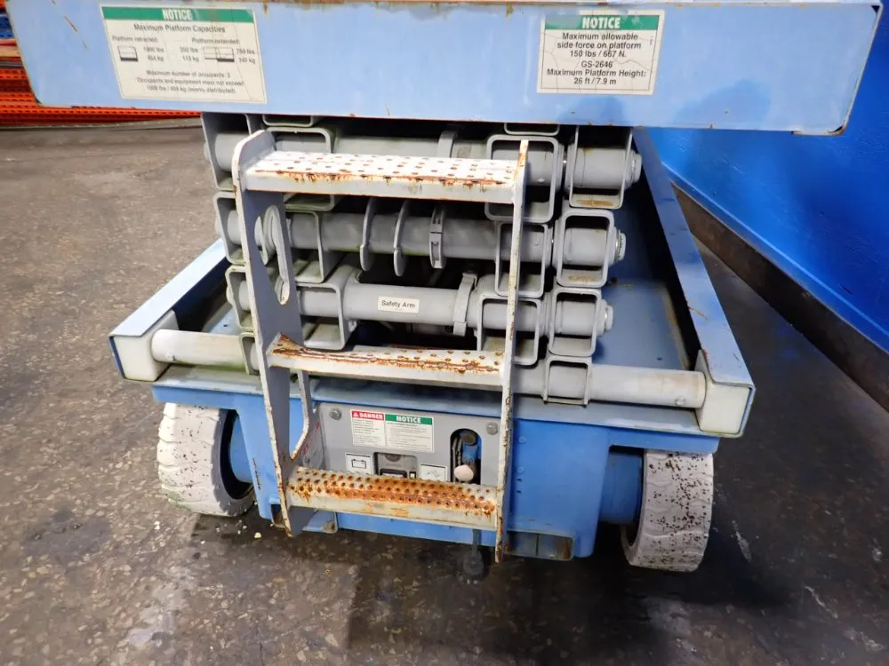 Genie 1000 Lbs Scissor Lift - Gs-2646