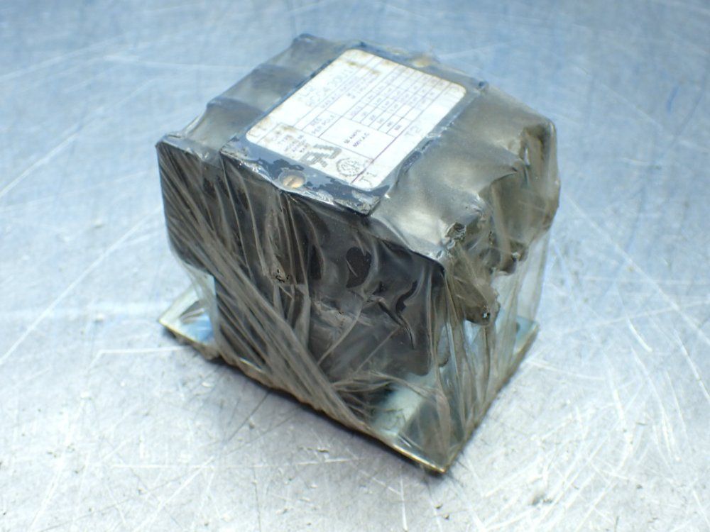 Arrow Hart 4pcs Arrow Hart Contactor Lot (3x)acc330v10 & Acc430v10 - Acc43uv10