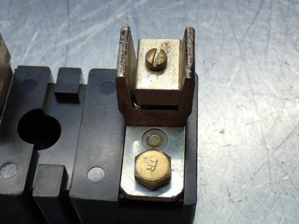 Allen Bradley Fuse Block - 1491-n333