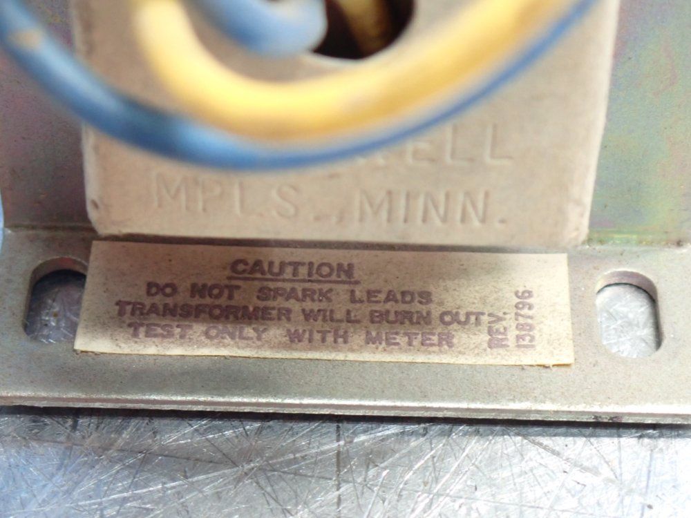 Honeywell Transformer - At88a1047