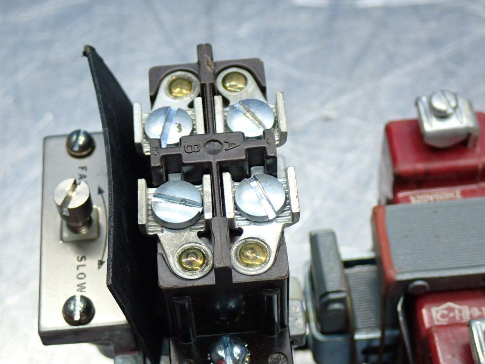 Cutler+hammer Pneumatic Timing Relay - 10337h192b