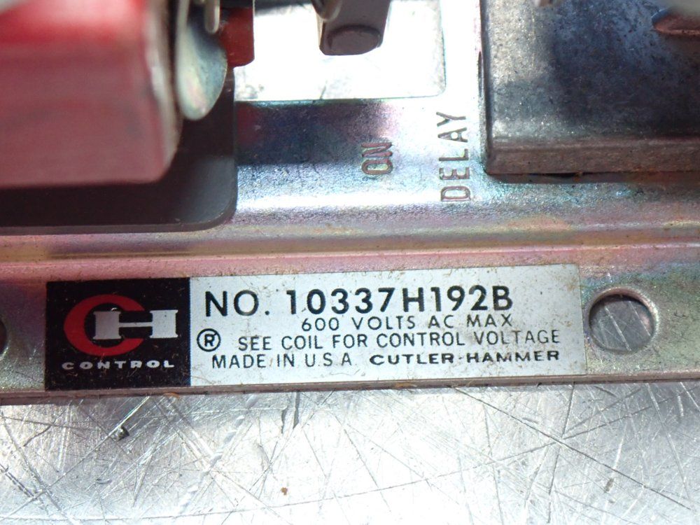 Cutler+hammer Pneumatic Timing Relay - 10337h192b