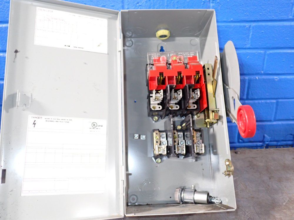 Eaton 30 A Heavy Duty Switch