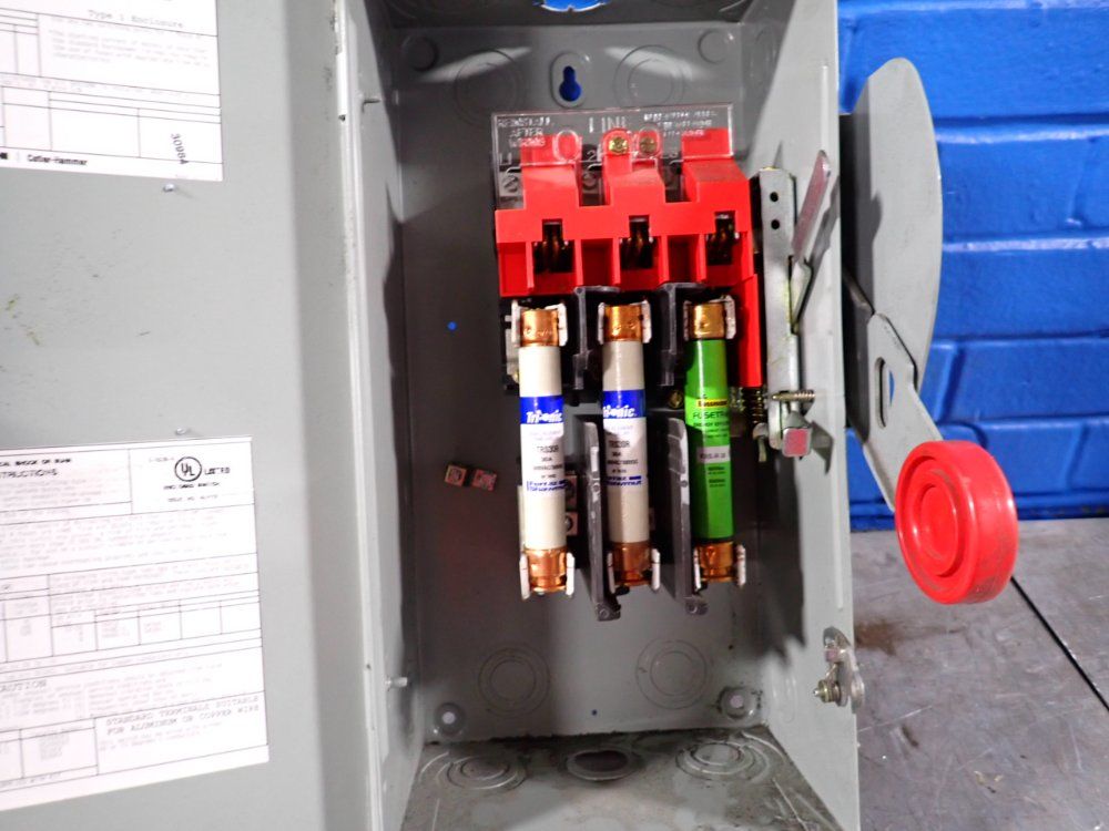 Eaton 30 A Heavy Duty Switch