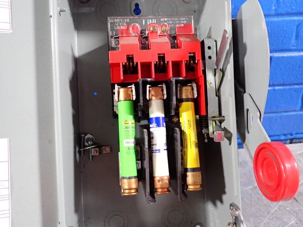 Eaton 30 A Heavy Duty Switch