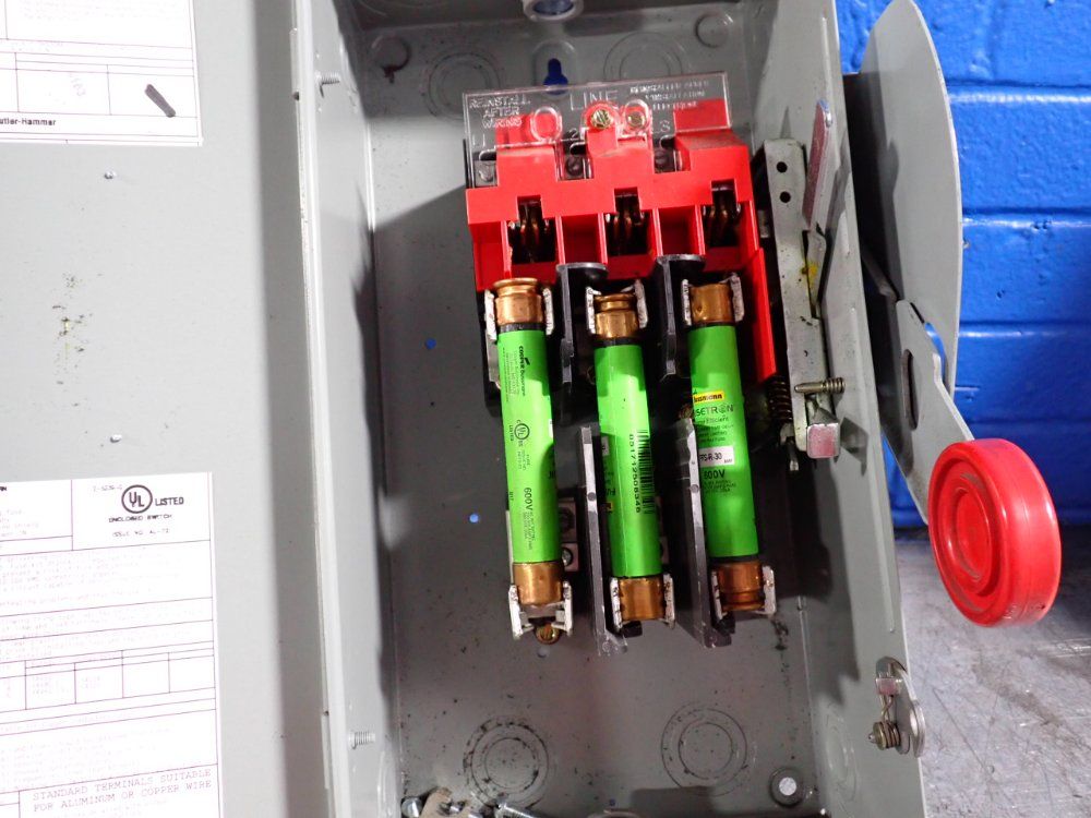Eaton 30 A Heavy Duty Switch