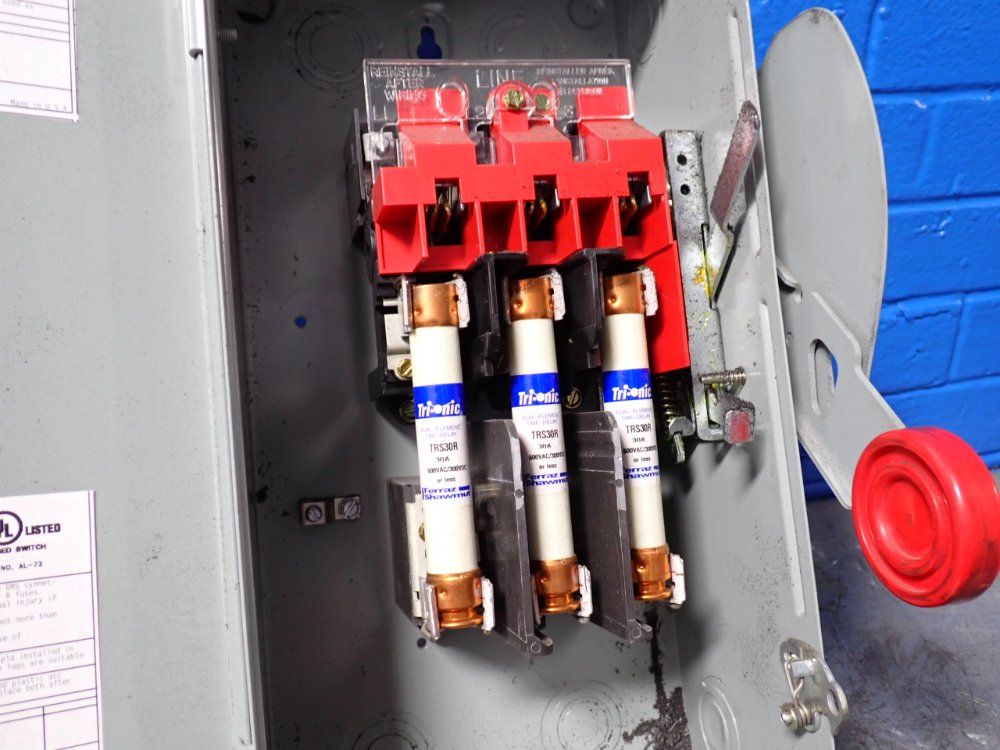 Eaton 30 A Heavy Duty Switch