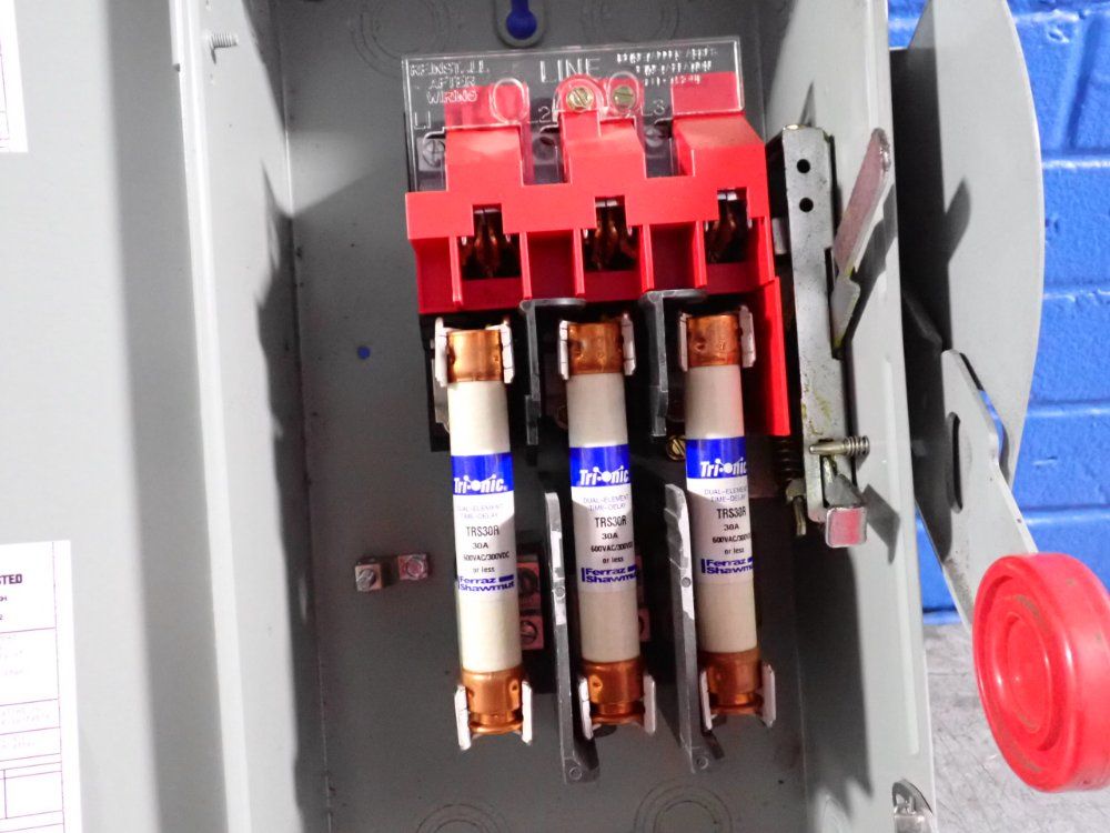 Eaton 30 A Heavy Duty Switch