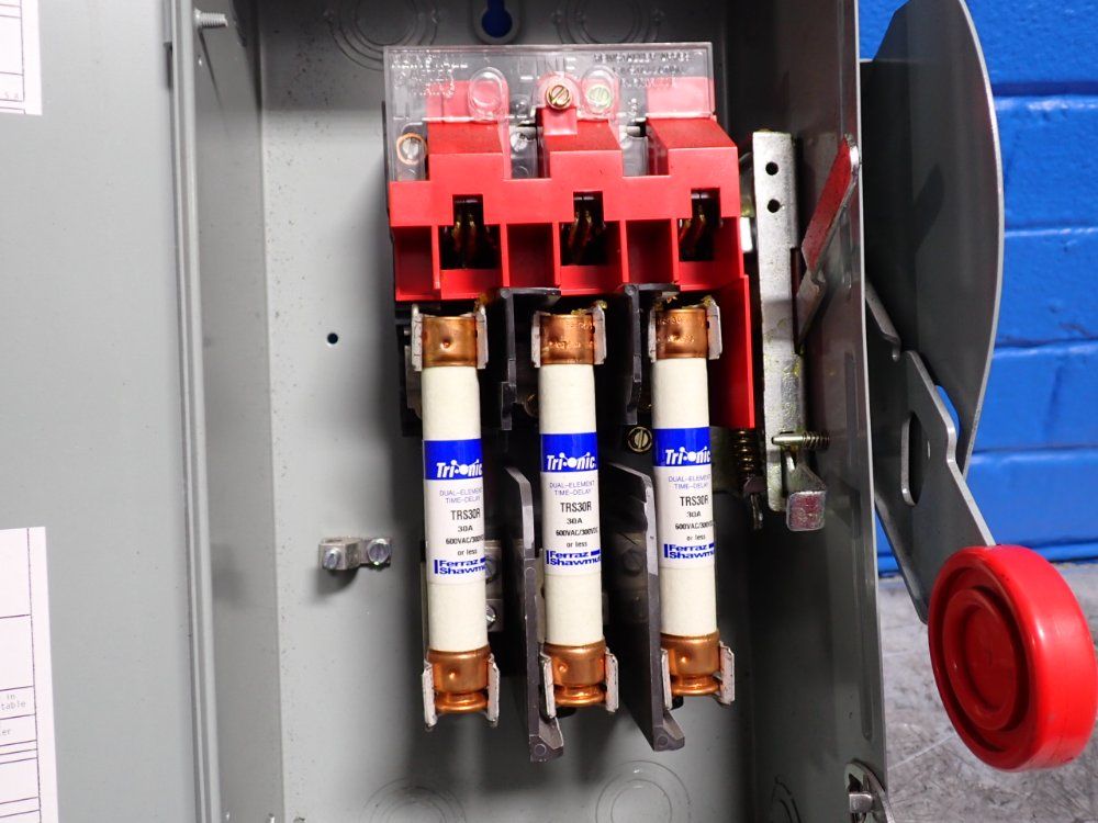 Eaton 30 A Heavy Duty Switch