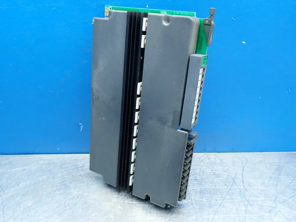 Allen Bradley 8-point Output Module - 1771-ob