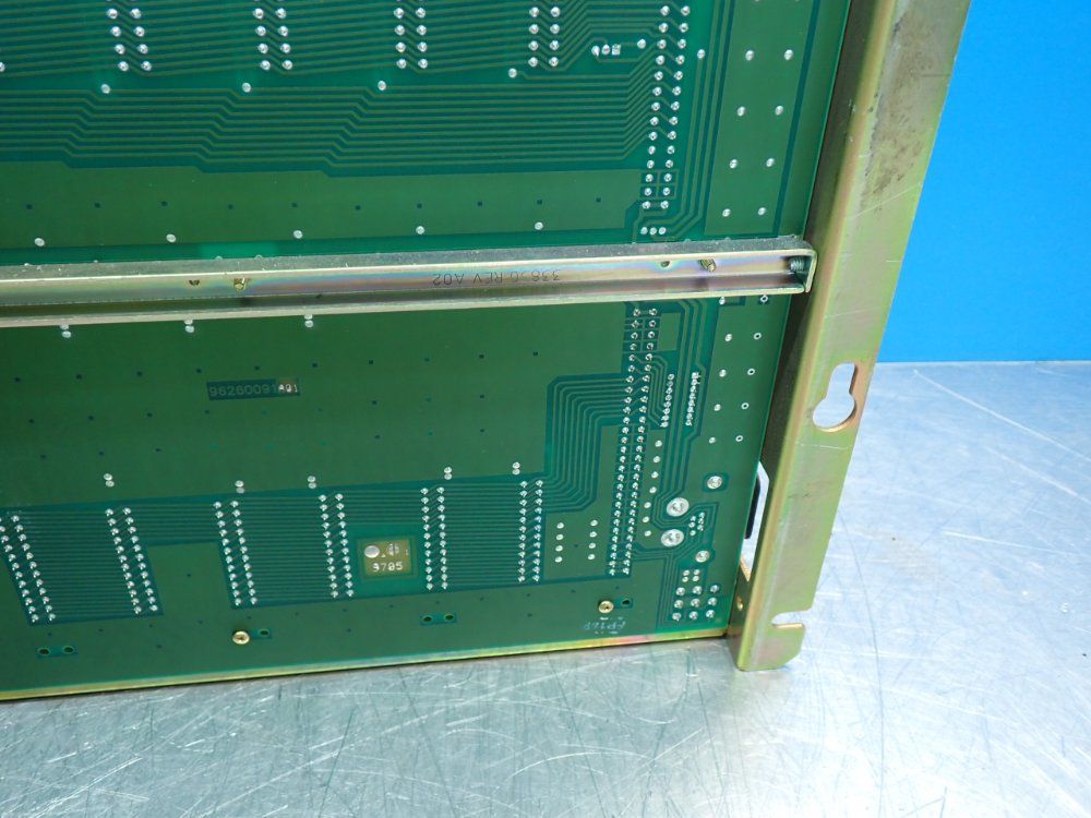 Allen Bradley Universal Input/output Chassis - 1771-a3b1