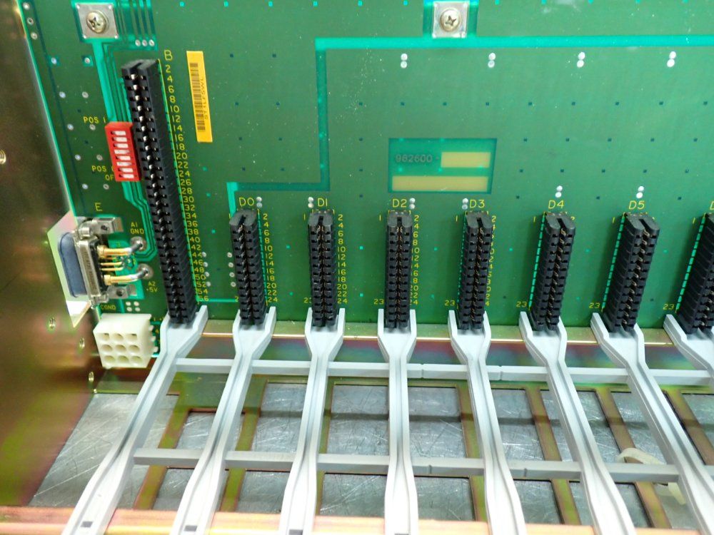 Allen Bradley Universal Input/output Chassis - 1771-a3b1