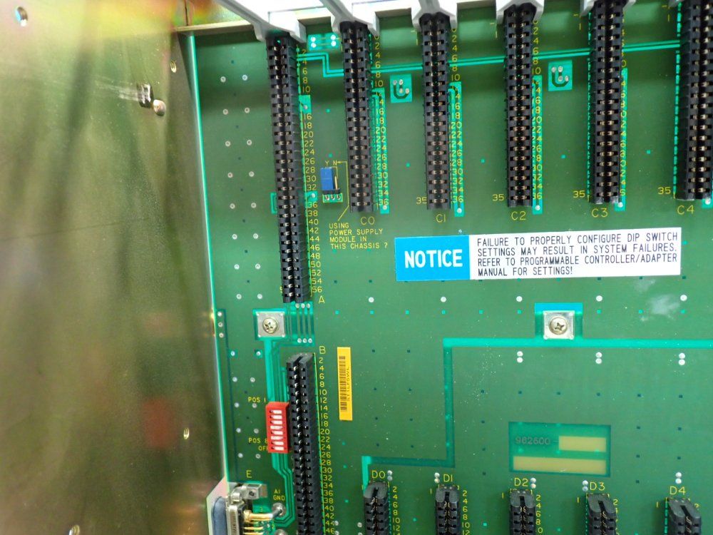 Allen Bradley Universal Input/output Chassis - 1771-a3b1