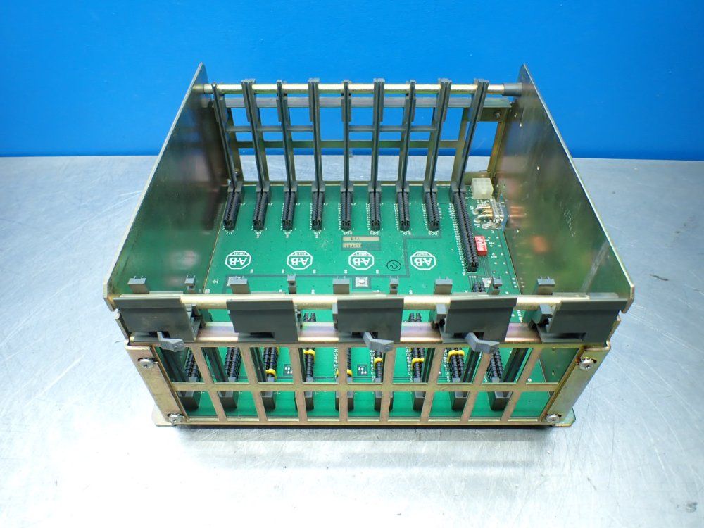 Allen-bradley 8-slot I/o Chassis - 1771-a2b