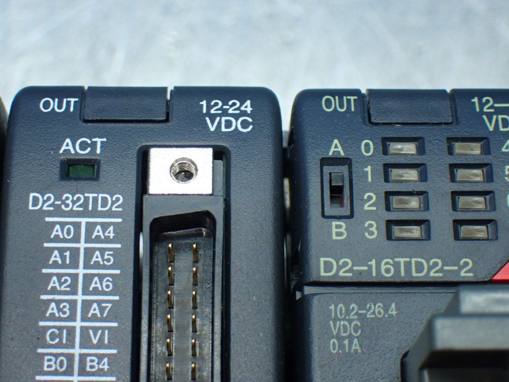 Koyo Directlogic 205 Plc Assembly. D2-32nd3, D2-32td2, H2-ecom100 - D2-260