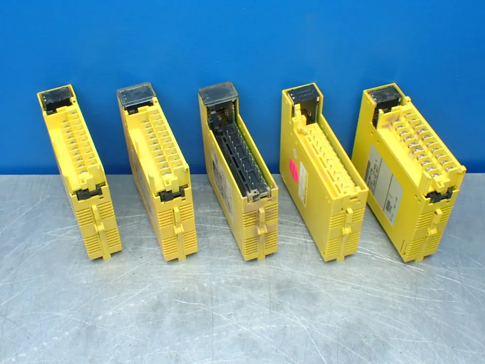 Fanuc 5 Digital Input Modules - A03b-0807-c104