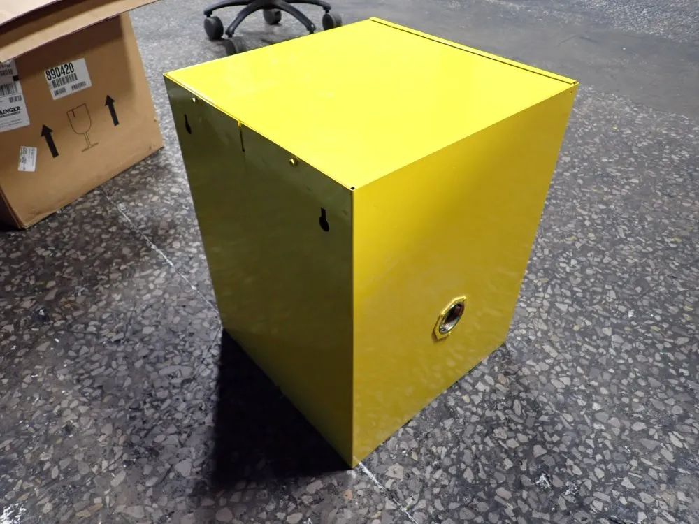 Justrite 4 Gal Flammable Liquid Storage Cabinet