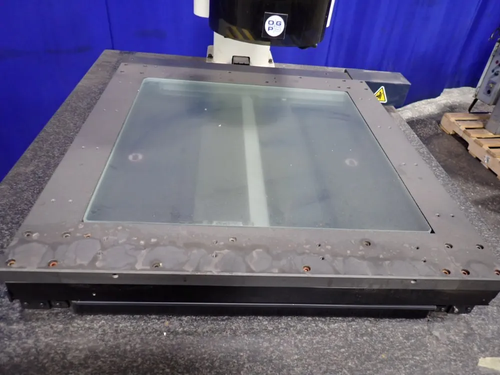 Optical Gaging Products Inc 21 1/2" X 21 1/2" Video Measuring System - Avant 400 Zip