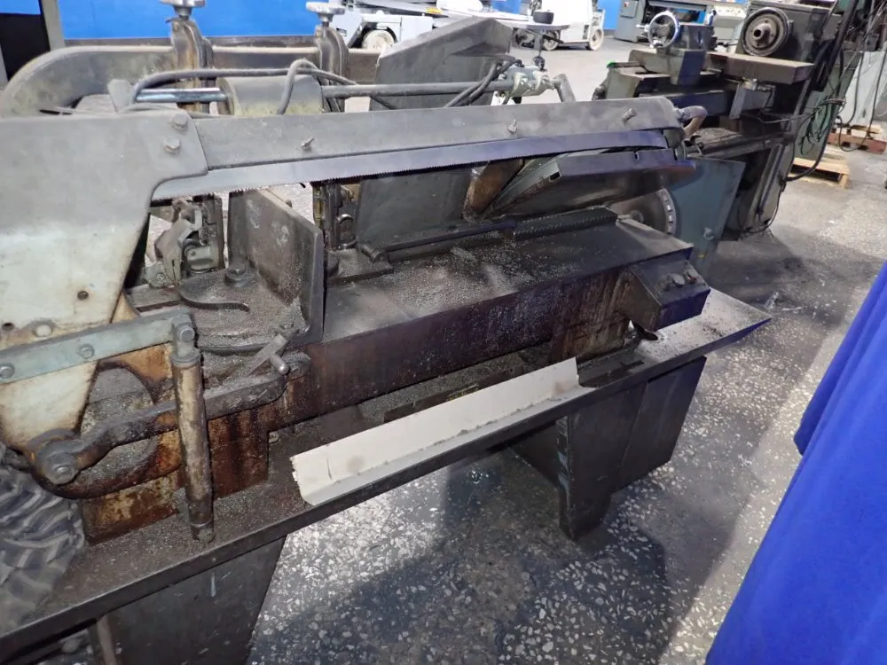 Wellsaw 10" X 16" Horizontal Bandsaw - 1016