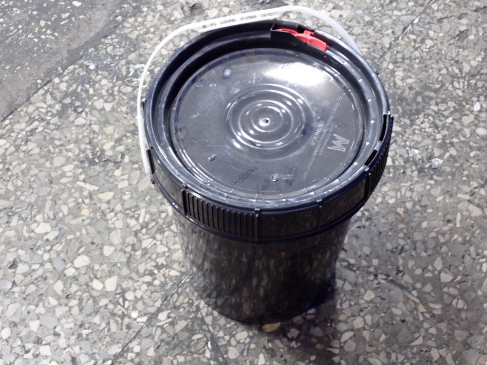 5 Gallon Bucket