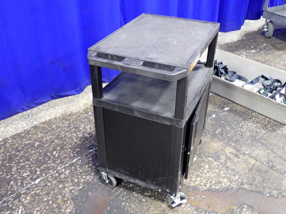 Uline 23 X 17 X 16 Computer Cart