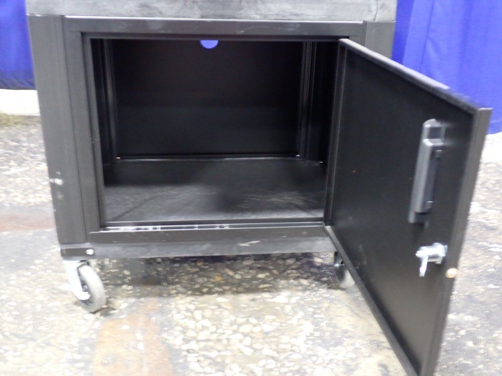 Uline 23 X 17 X 16 Computer Cart