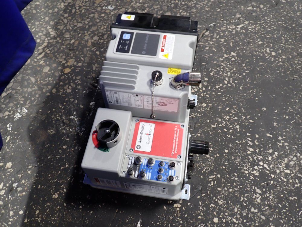 Allen Bradley Armorstart Safety Control Module And Base - Armorstart 284