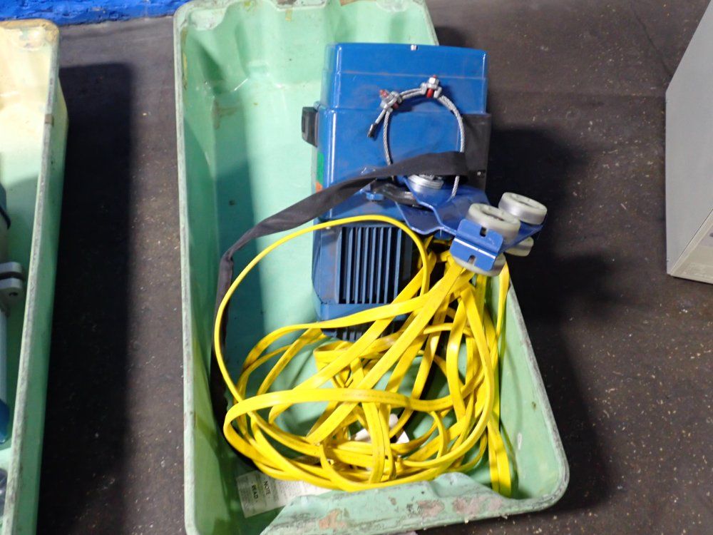 Demag 550 Pounds Crane Hoist - Dc-pro-5-250h5v2