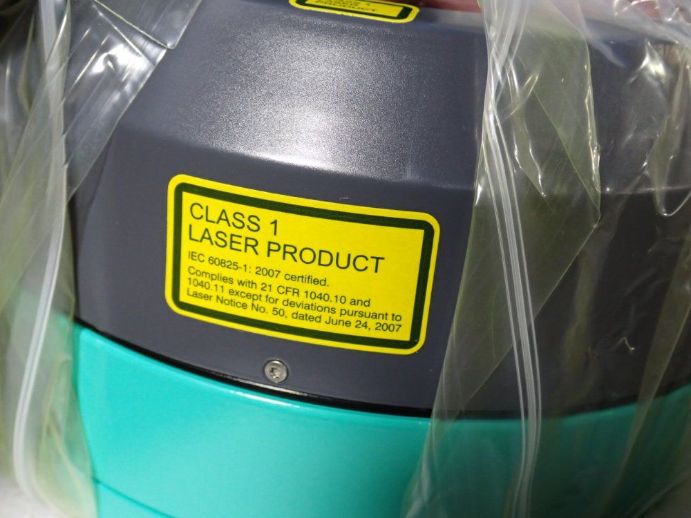 Pepper+fuchs Inductive Positioning Sensor - Olr120-f250-b12-v1