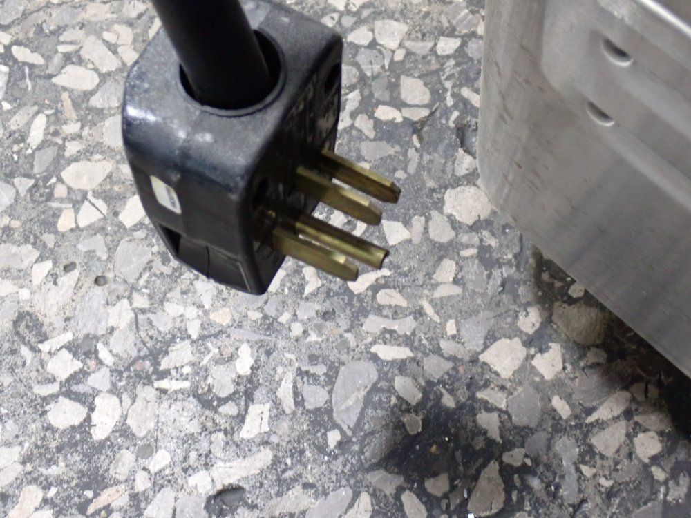 Grindmaster-cecilware Corp 10 Kw Coffee Maker - P-400est