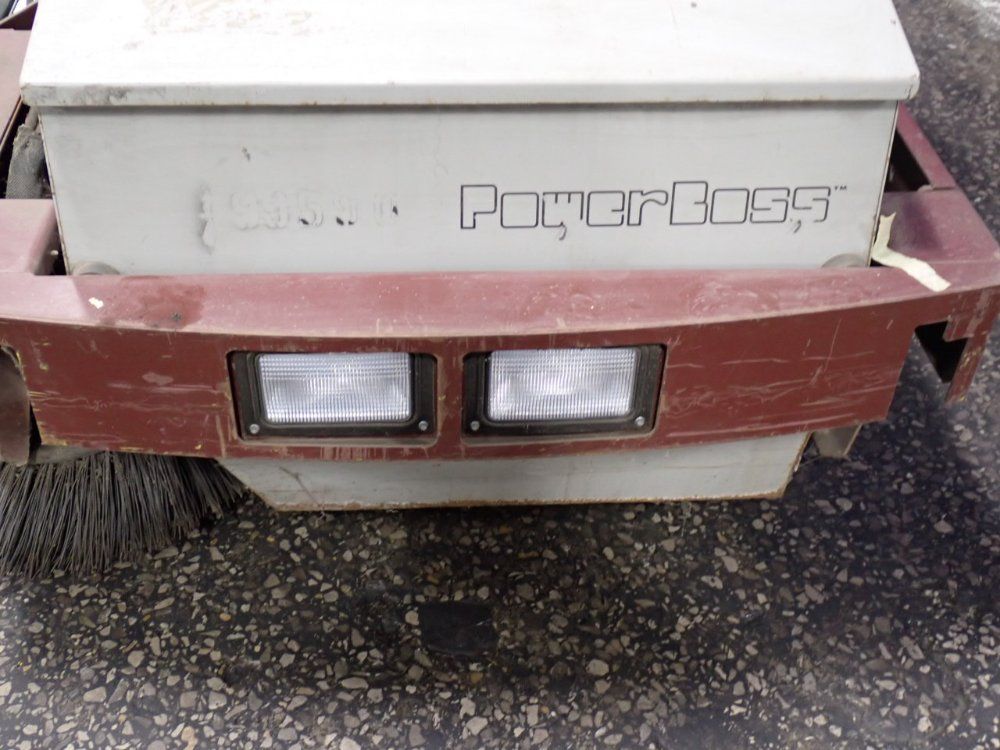 Powerboss Floor Sweeper - Tss/82