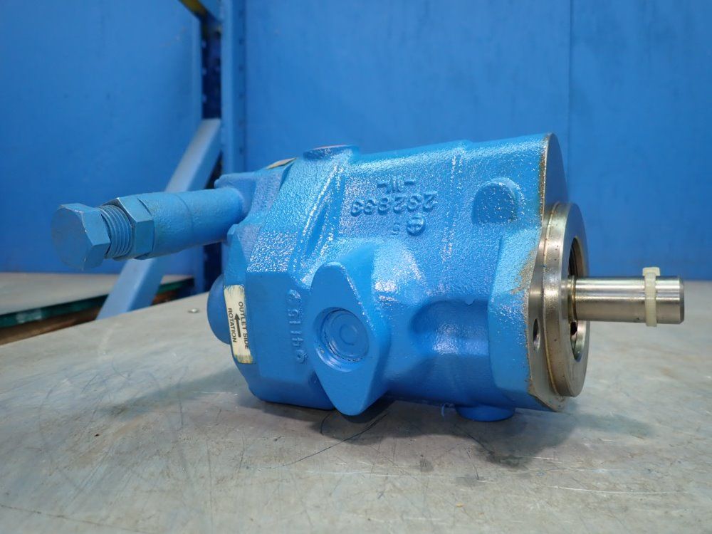 Vickers Hydraulic Pump - Pvq13-a2r-se1s-20-c14-12