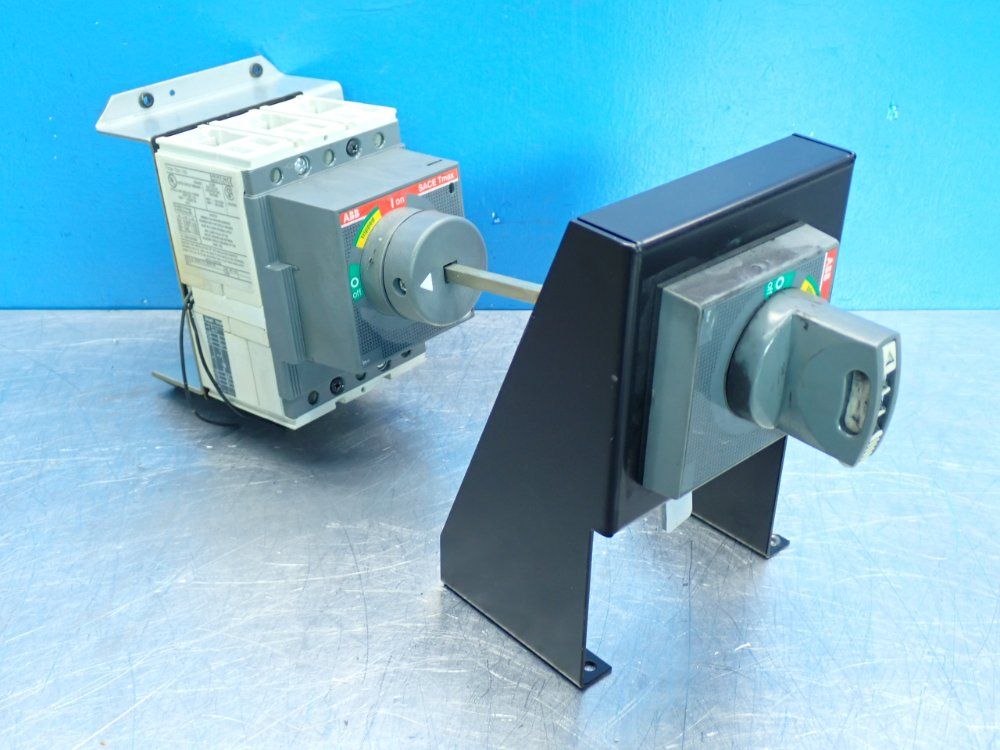 Abb Molded Case Circuit Breaker Tmax-t2h-100 + 703-8325 Disconnect Handle, 2pcs - Tmax-t2h-100