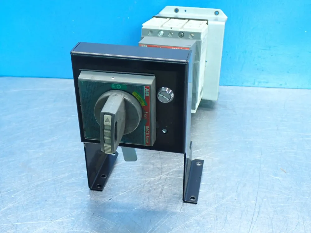 Abb Molded Case Circuit Breaker Tmax-t2h-100 + 703-8325 Disconnect Handle, 2pcs - Tmax-t2h-100