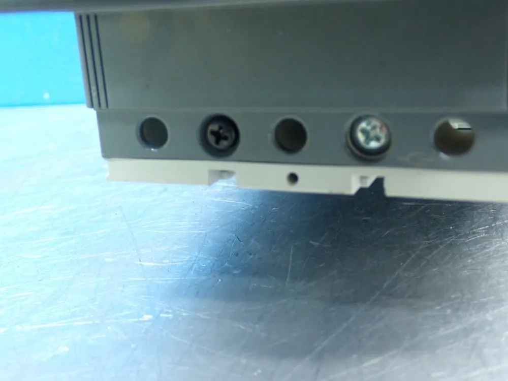 Abb Molded Case Circuit Breaker Tmax-t2h-100 + 703-8325 Disconnect Handle, 2pcs - Tmax-t2h-100