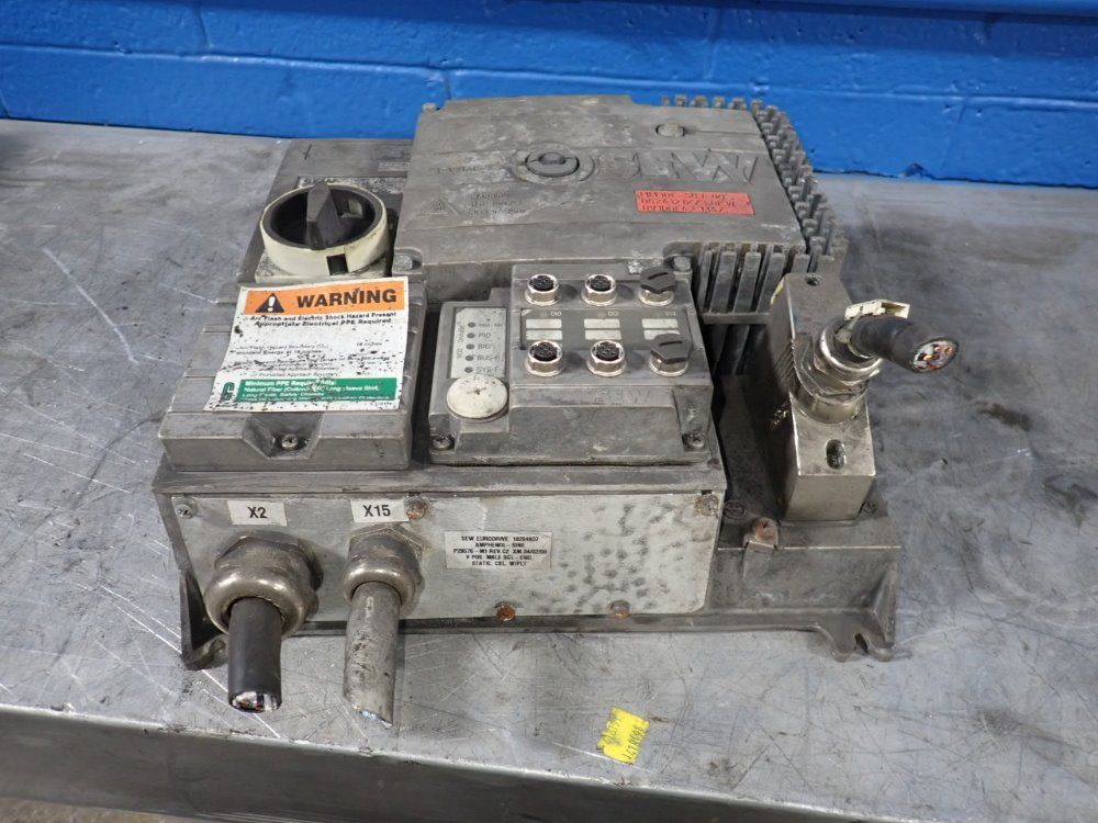 Sew Eurodrive Frequency Inverter - Mqd32a/mm30c/z38g0/agb1