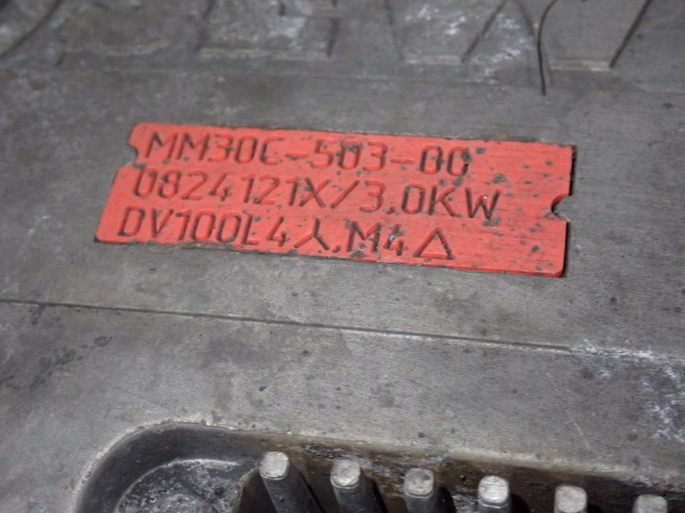 Sew Eurodrive Frequency Inverter - Mqd32a/mm30c/z38g0/agb1