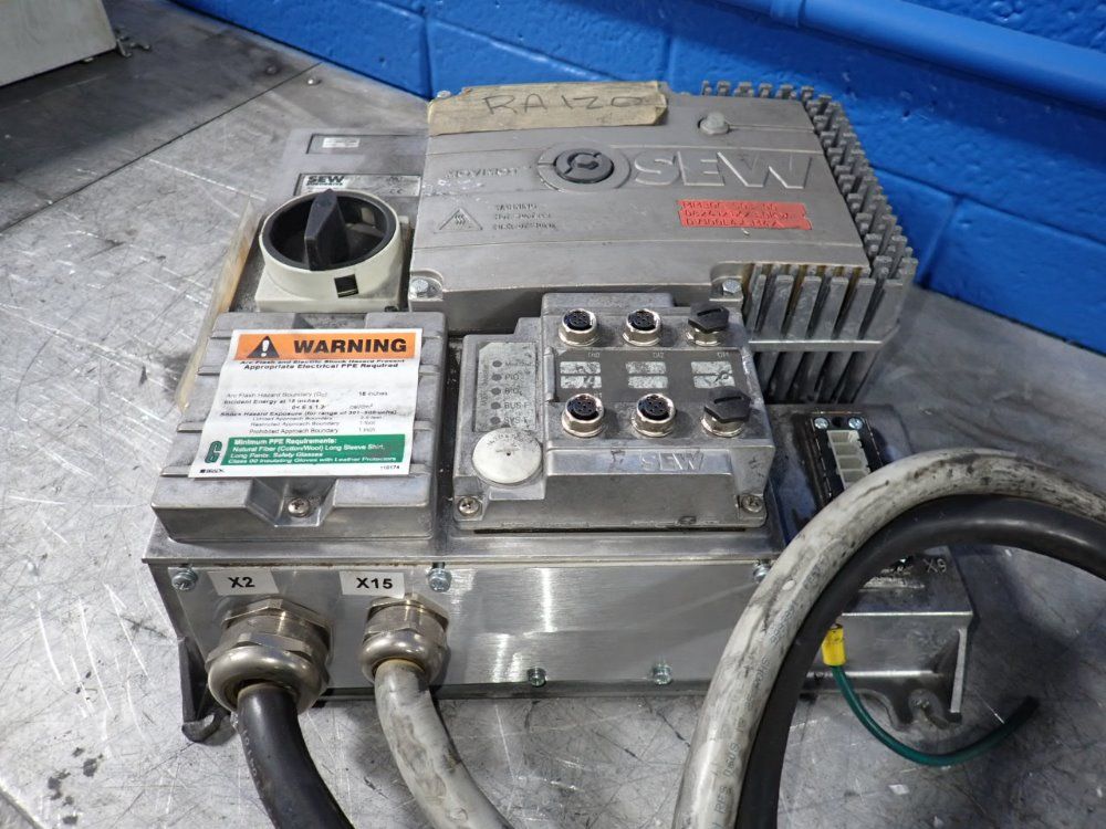 Sew Eurodrive Frequency Inverter - Mqd32a/mm30c/z38g0/agb1